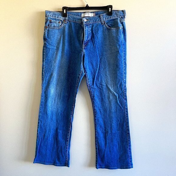 LEVIS BLUE CLASSIC‎ BOOTCUT WOMEN'S JEANS DENIM WOMENS PLUS SIZE 16 L Pants - Picture 1 of 10